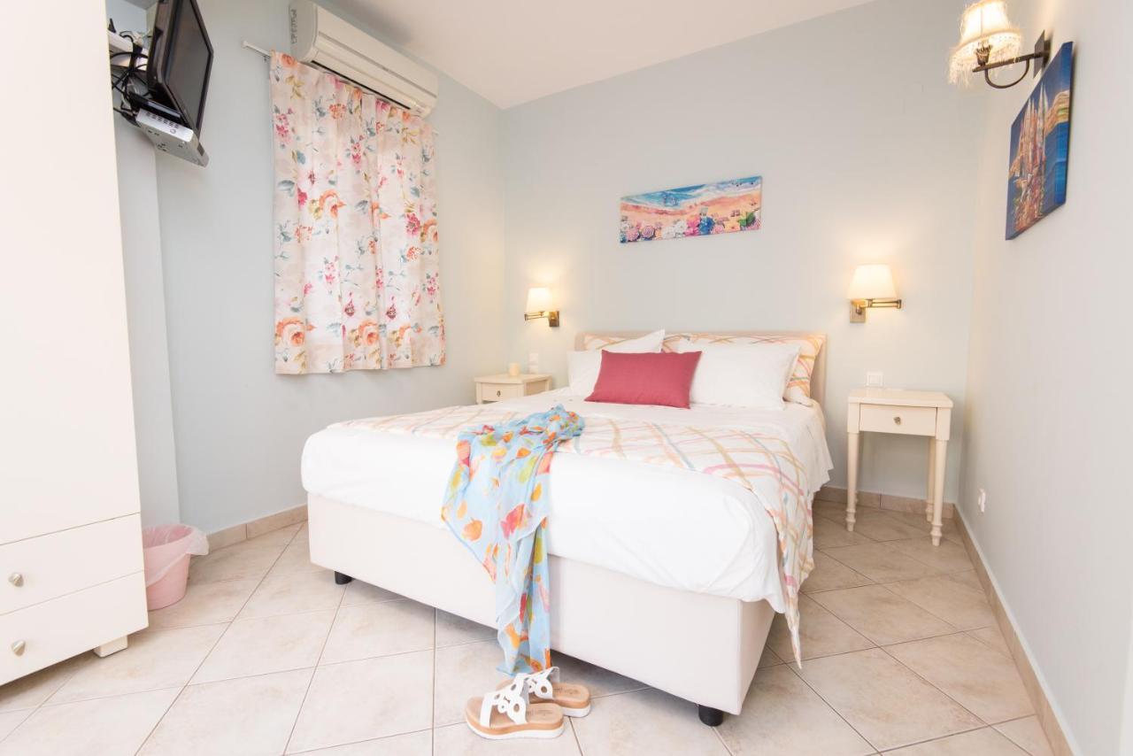 Myrties Boutique Apartments Екстер'єр фото