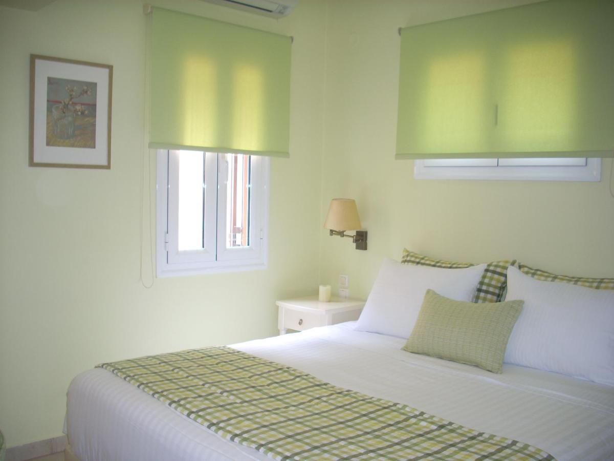Myrties Boutique Apartments Екстер'єр фото